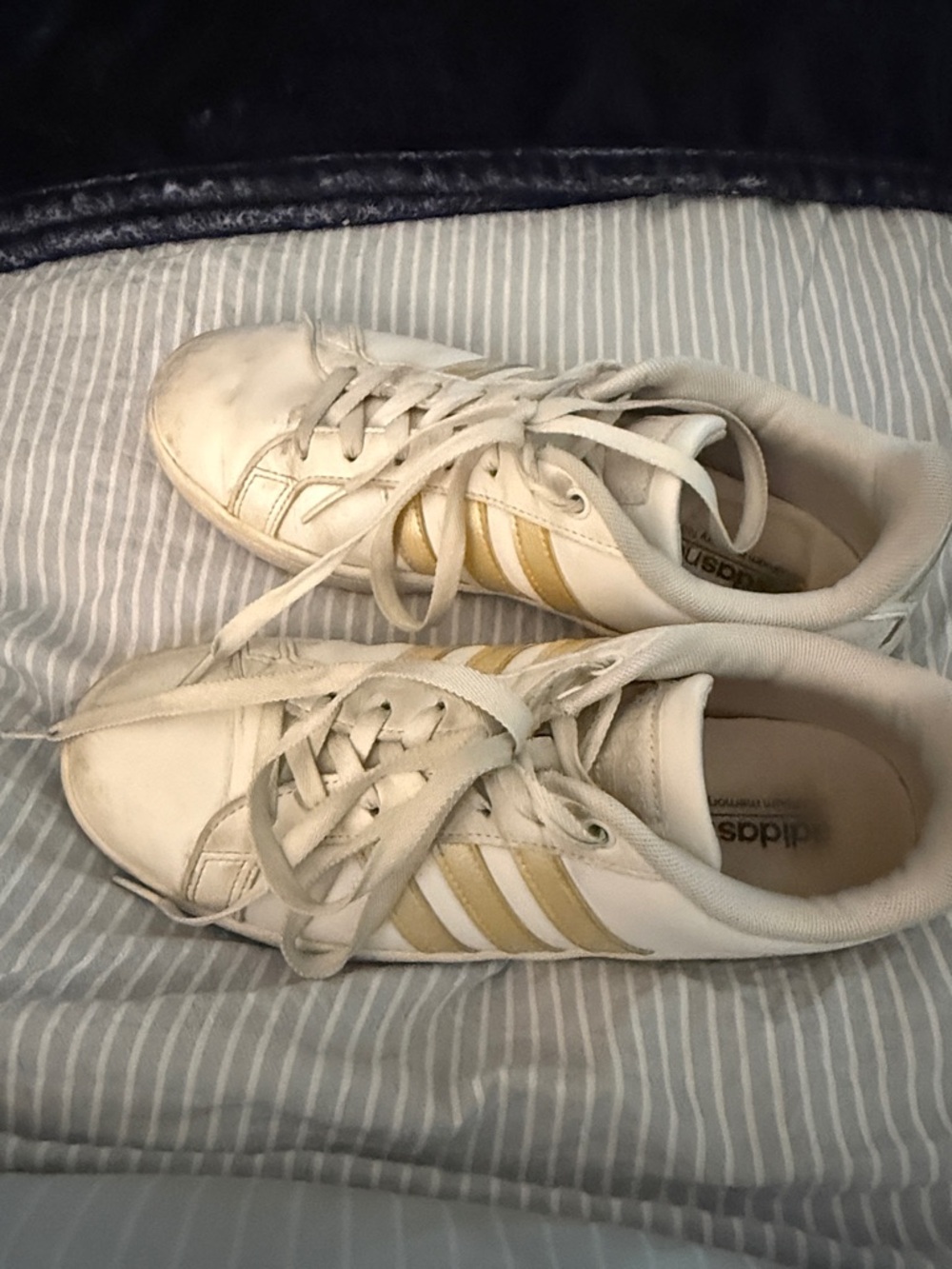 adidas Neo Women's White Sneakers with iradescent Stripes with memory foam-SZ 8